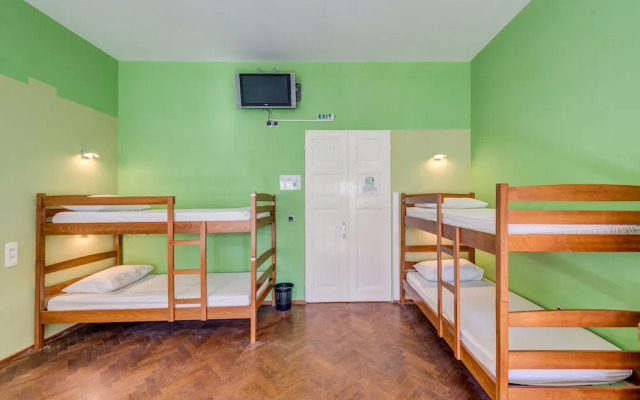 Hostel Colors of Adriatic - Youth Only