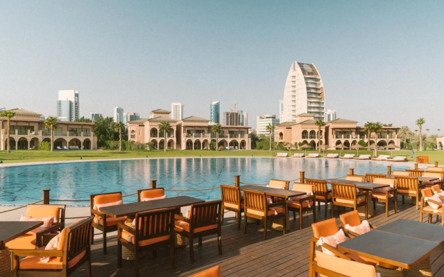 Royal Saray Resort