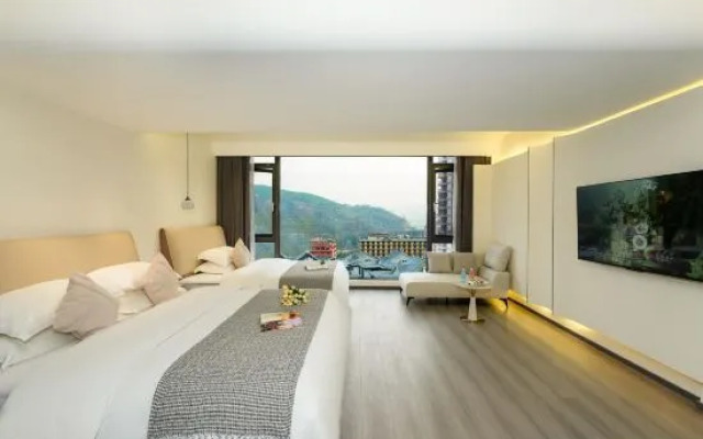 Clouds on Flower Room Designer Hotel