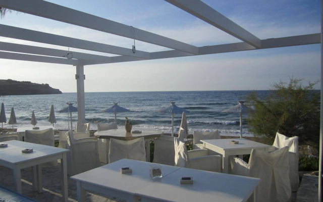 Petradi Beach Lounge Hotel