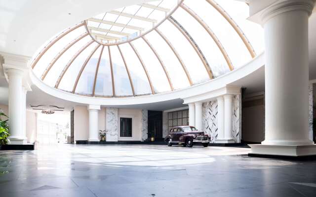 Radisson Blu Hotel & Suites GRT Chennai