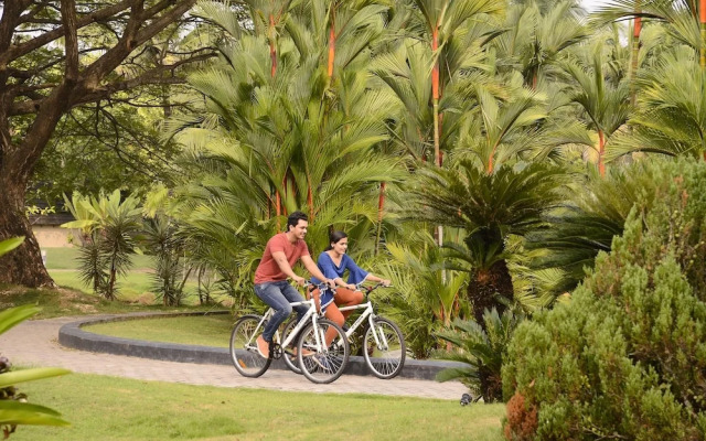 Radisson Plaza Resort & Spa