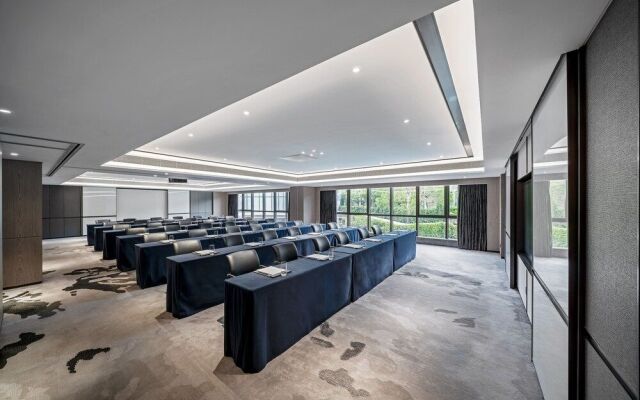 The G Shenzhen, A Tribute Portfolio Hotel