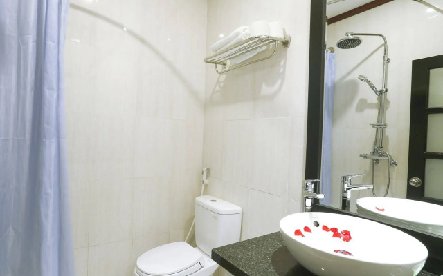 Hanoi Starlight Boutique Hotel