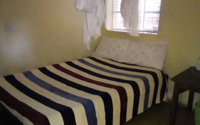 Nakuru Annex Lodge