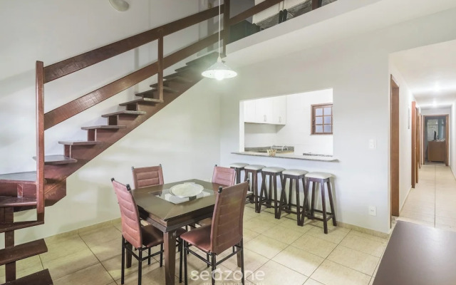 House With Pool and Barbecue.nat0202