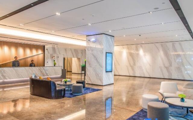 Homeinn Selected Hotel (Guangzhou Yong Qing Fang LiWanHu GongYuan Dian)