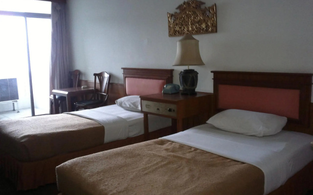 Tongpoon Hotel