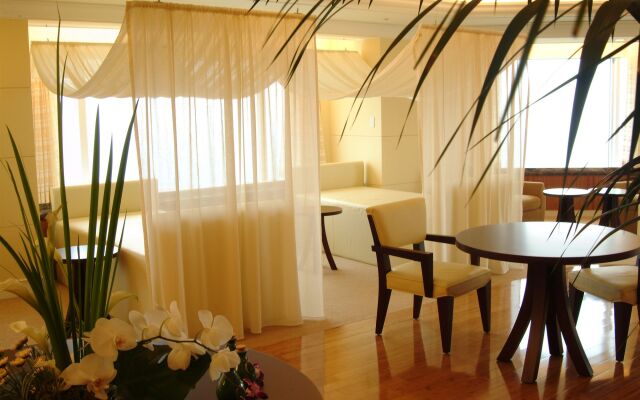 Phoenix Seagaia Ocean Tower