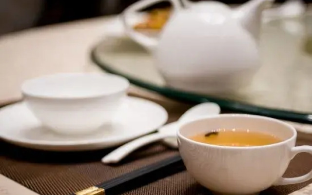 Jinshi Longmuwan Hot Spring Hotel