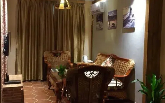 Lugu Inn (Luohu Lushan Art Town)