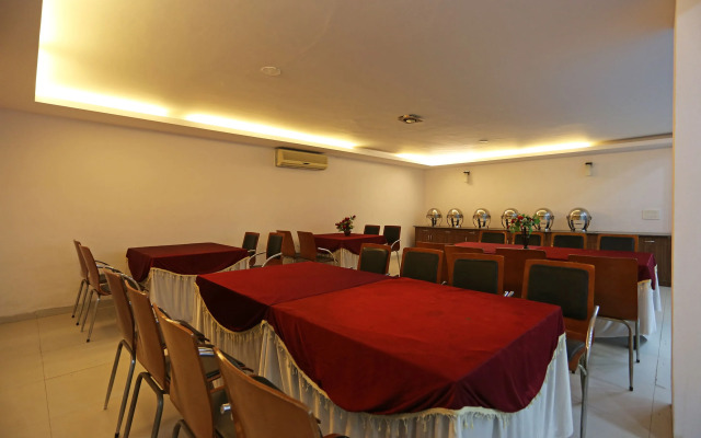 OYO 11337 Asian Hospitality