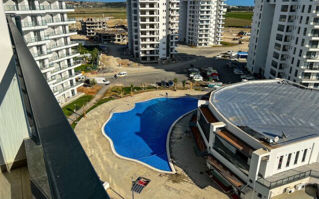 Iona Pool Apartments