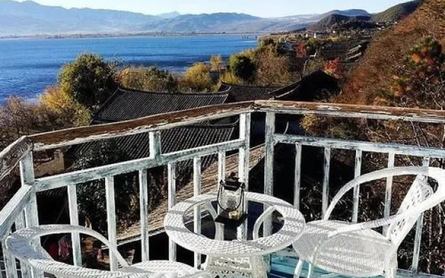 Yiren Waterfront Holiday Courtyard