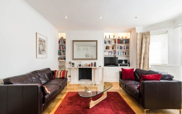 Luxury 2BD Garden Flat in Chelsea