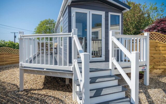 The Studio - 1 Bedroom Cabin - Amroth
