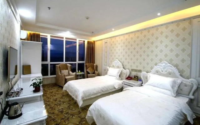 Zhang Ye Long Sheng Holiday Hotel