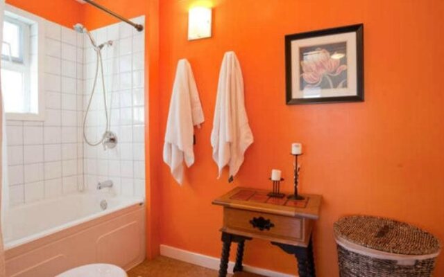 A Float Home B&B in Fisherman’s Wharf
