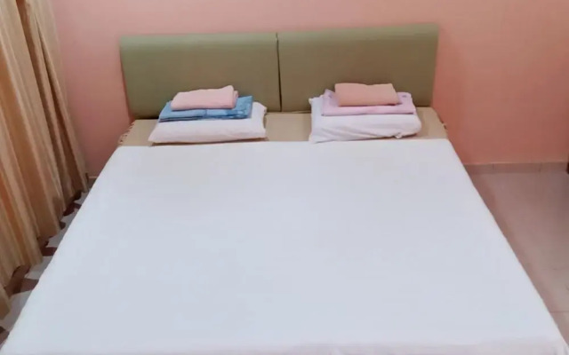 OYO Home 90725 Harmony Silk