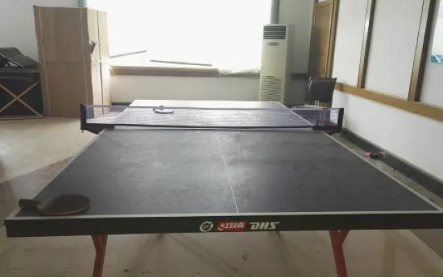 Huahong Hotel (Jiuhuashan Qingyang RT-Mart)