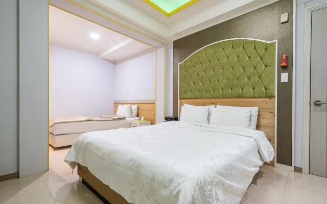Gwangju Geumho Moment Hotel