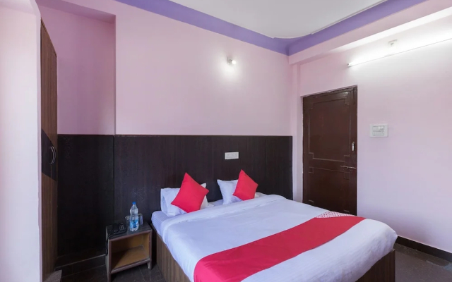 OYO 23056 Hotel Utsav