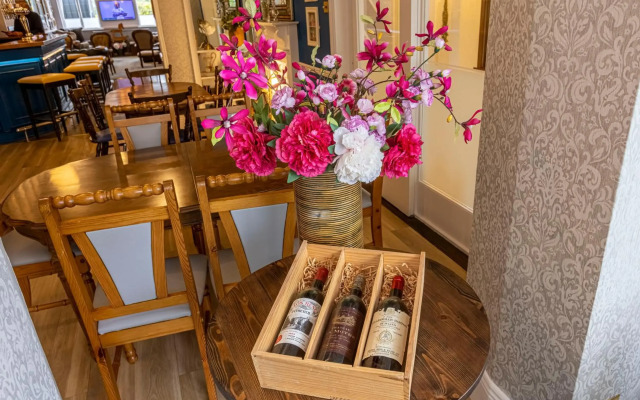 La Collinette Hotel