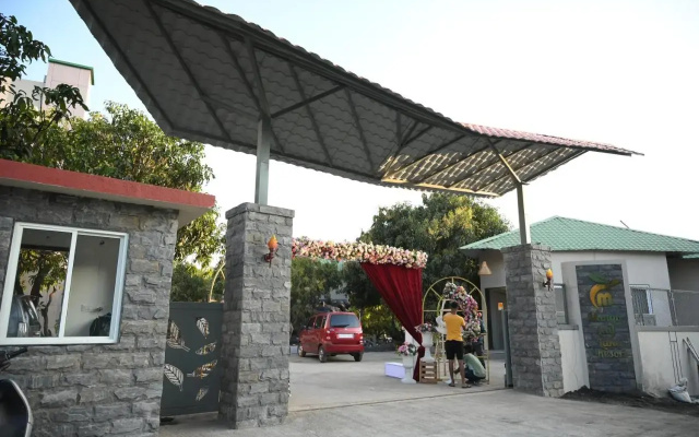 Mango Leaf Lake Resort