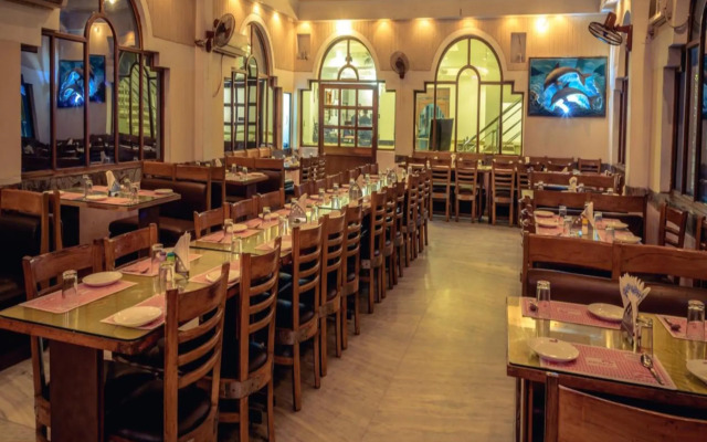 OYO 29051 Hotel Solitaire & Restaurant