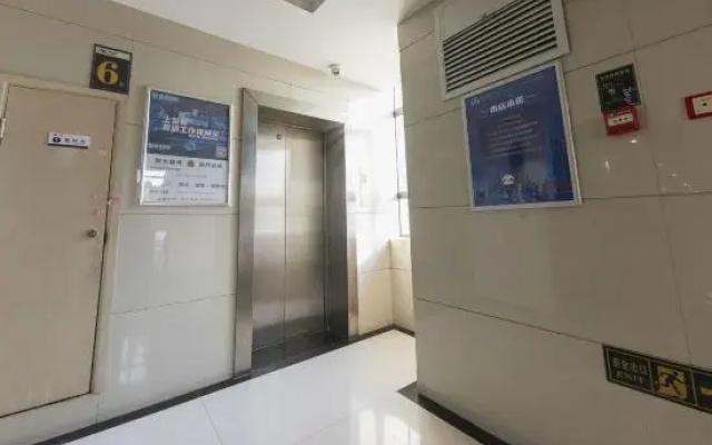 Homeinn Huayi Hotel (Zhengzhou Fengyang Foreign Language Middle School Software Park)