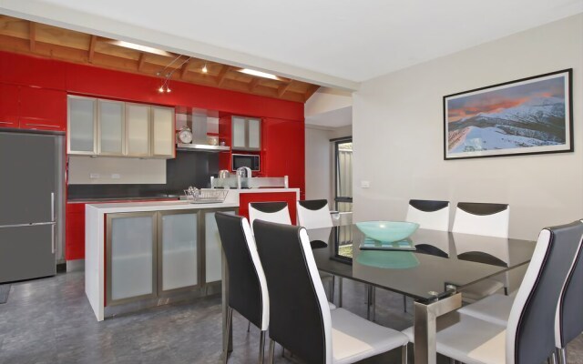 Breakaway Bright - Superb Townhouse