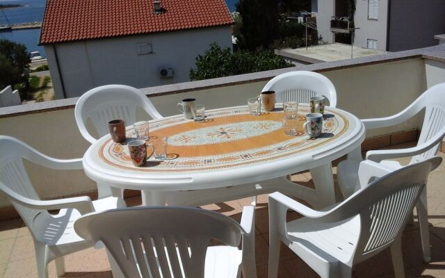 Cosmic Gate Apartments - Adults Only