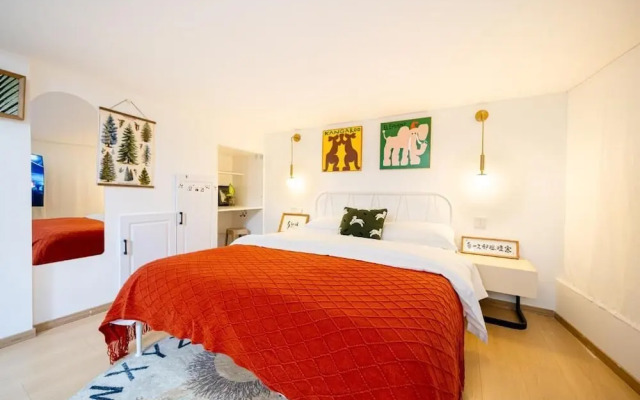 Shanghai Hills & Zinn Courtyard BNB
