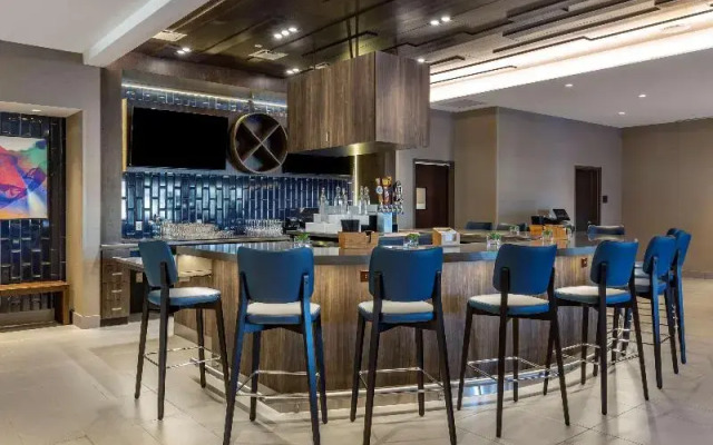 Cambria Hotel
