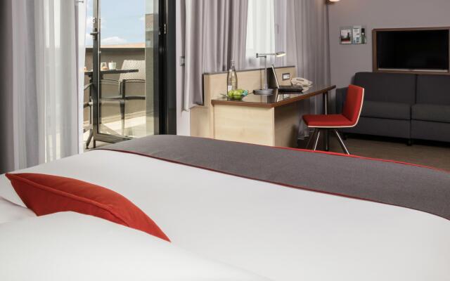 Holiday Inn Express Toulouse Airport, an IHG Hotel