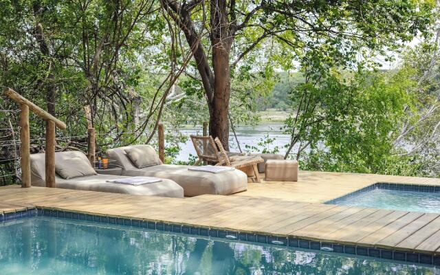 Tsowa Safari Island