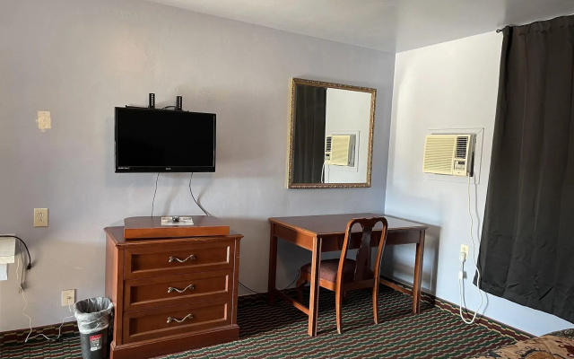 Homestead Motel
