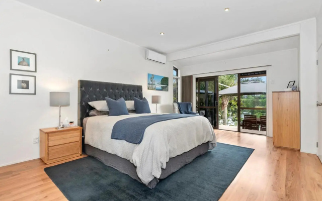 Riverview Landing - Kerikeri Holiday Home