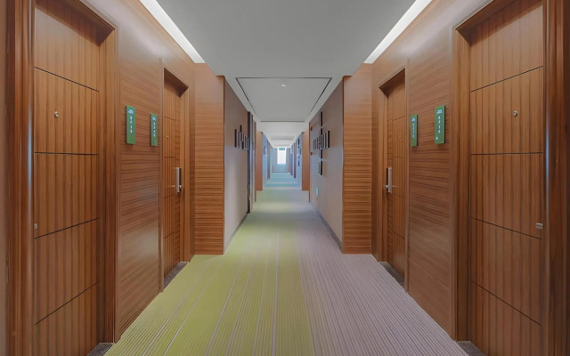 Campanile Hotel Shenzhen Honghuashan Metro Station