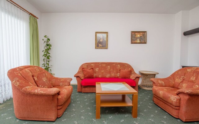 Apartments Vrlika