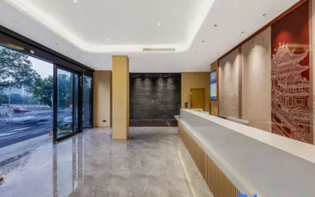 hongtu Hotel (Fengcheng River View Hotel, Pozi Street, hailing)