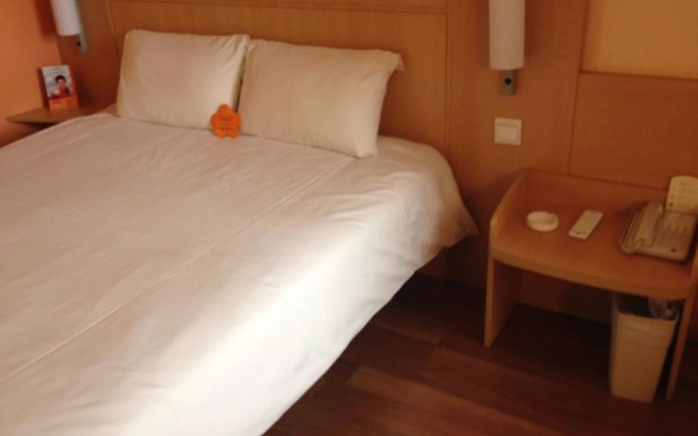 Ibis Anshan Shengli Square – Guest Rooms – Anshan