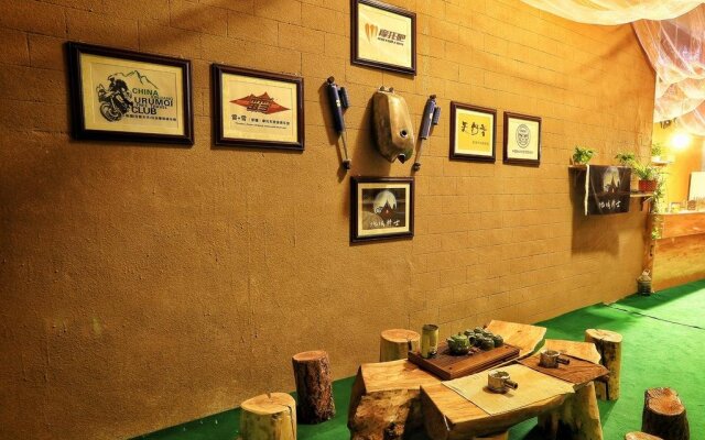 Dunhuang Momosha Youth Hostel 2nd Branch