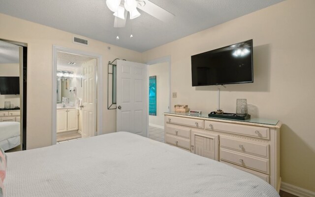 Pelican Beach 0207 1 Bedroom Condo