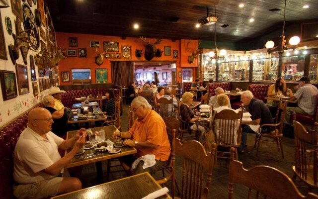 Friedhelms Bavarian Inn