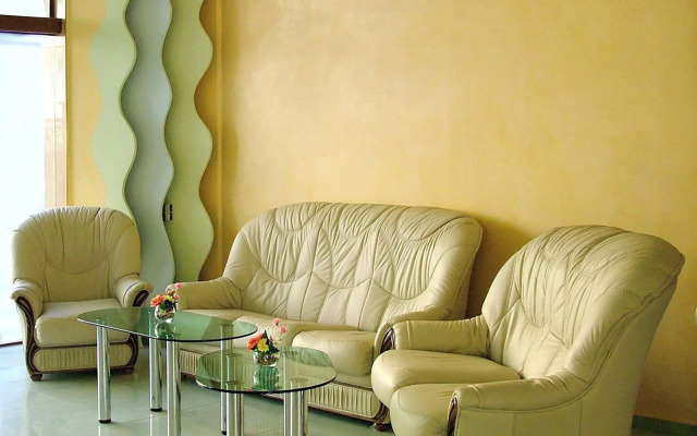 Dionis Hotel