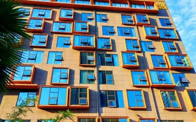 IU Hotel (Yibin Nanxi Sports Center) — 2-star hotel in Yibin