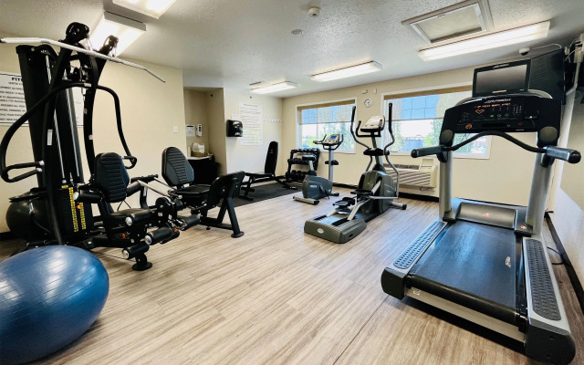 Super 8 by Wyndham Grande Prairie