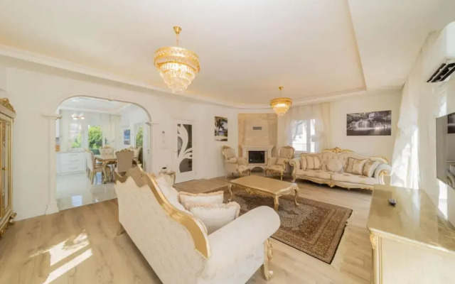 Great Villa With Pool Hammam and Sauna in Antalya