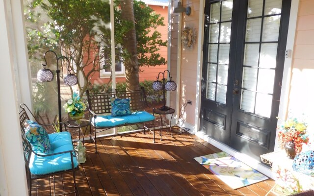 2497 Bungalo 3 Bedroom Home by RedAwning